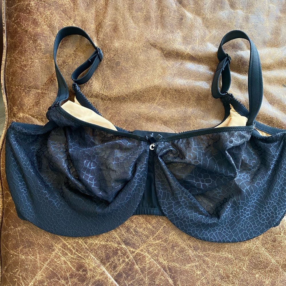 New Chantelle Black Bra